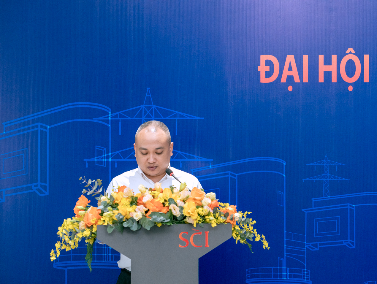 Ông Lưu Minh Thành – Giám đốc SCI E&C báo cáo kết quả SXKD 2023 và kế hoạch SXKD 2024