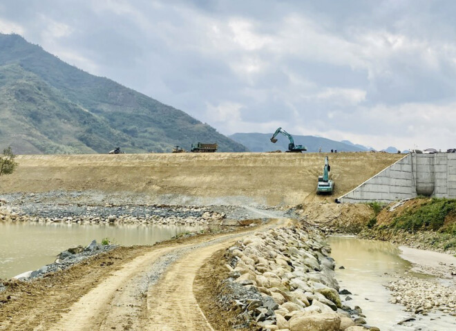 Completion of The 90-day Main Dam Construction Campain at Nam Xe Hep