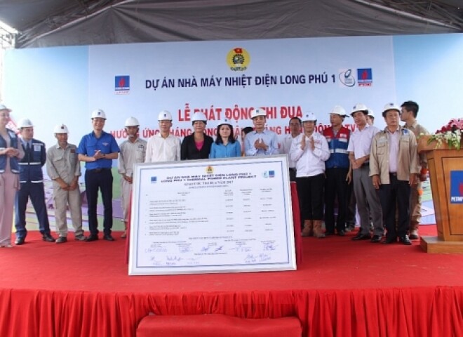 Lãnh đạo SCI ký giao ước trong Lễ Phát động thi đua tại Dự án Nhà máy Nhiệt điện Long Phú 1